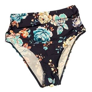 NWOT Cupshe high waisted bikini bottoms.